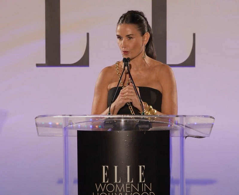 Demi Moore Honors Salma Hayek at ELLE's 27th Annual Women In Hollywood Celebration